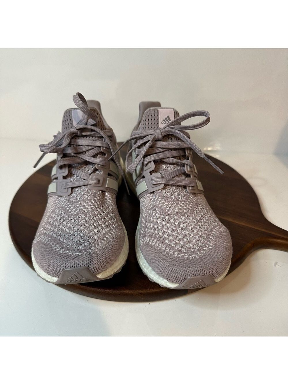 Adidas UltraBoost Women’s Running Shoes – Soft Mauve / Lavender – Size 8 (US)